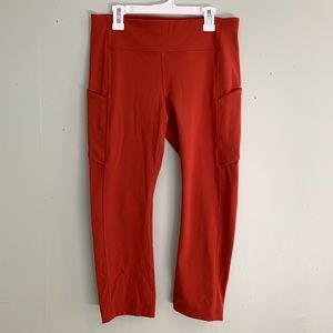 LULULEMON SPEED UP CROP in Cayenne size 8